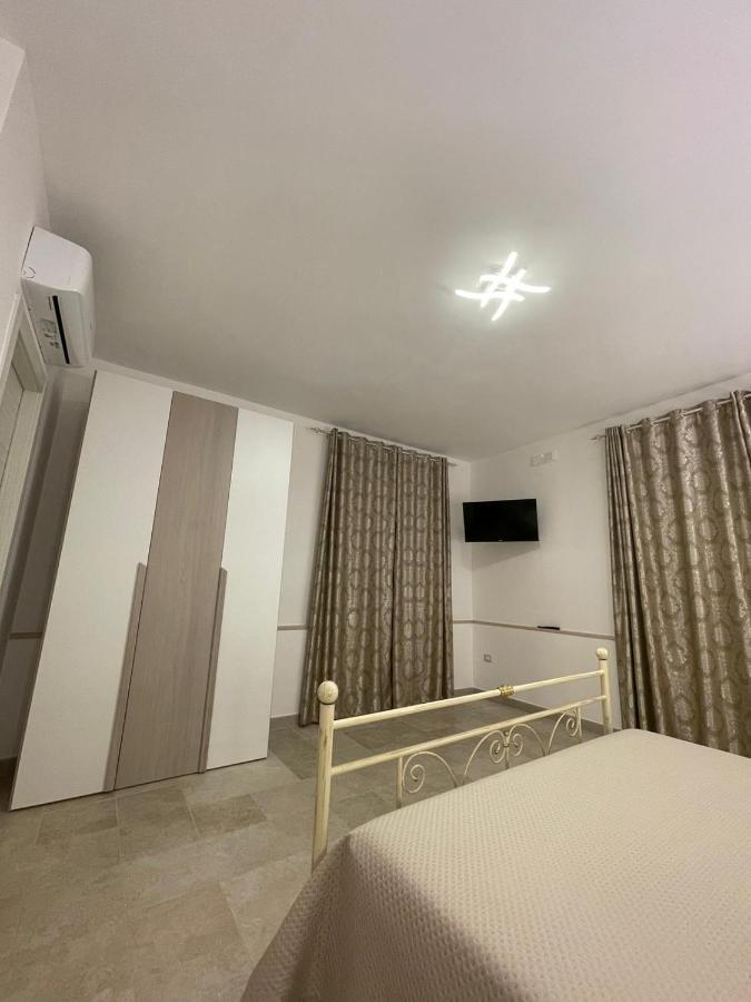 Allivigne Rooms & Pool Полиняно а Маре Екстериор снимка
