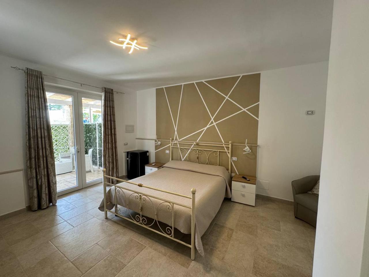 Allivigne Rooms & Pool Полиняно а Маре Екстериор снимка