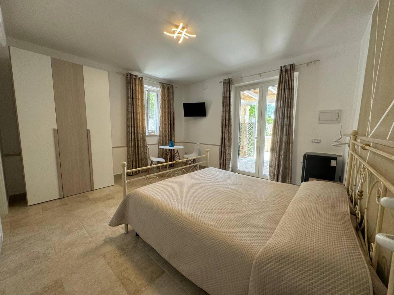 Allivigne Rooms & Pool Полиняно а Маре Екстериор снимка
