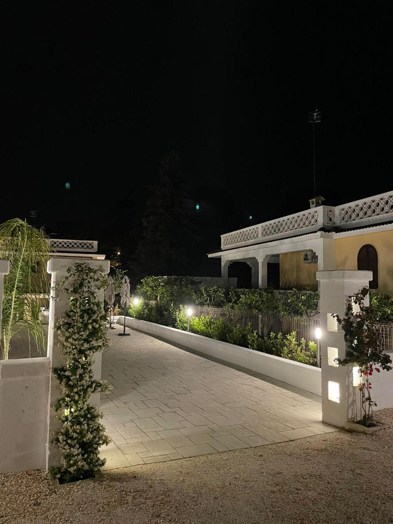 Allivigne Rooms & Pool Полиняно а Маре Екстериор снимка